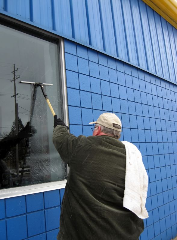 Commercial Window Washing in Newark, DE